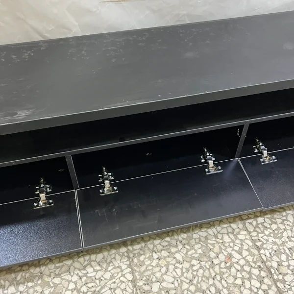 میز TV مدل پرهام طول ۱۸۰ سانتی‌متر